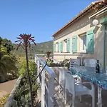 La Acacia *